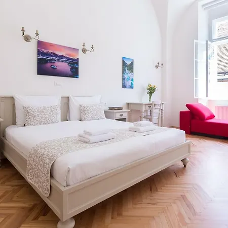 Barbo Palace Apartments And Rooms Lubiana Esterno foto