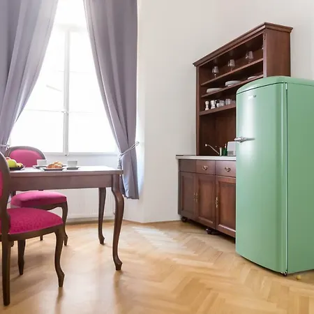 Barbo Palace Apartments And Rooms Lubiana Esterno foto