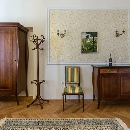 Barbo Palace Apartments And Rooms Lubiana Esterno foto