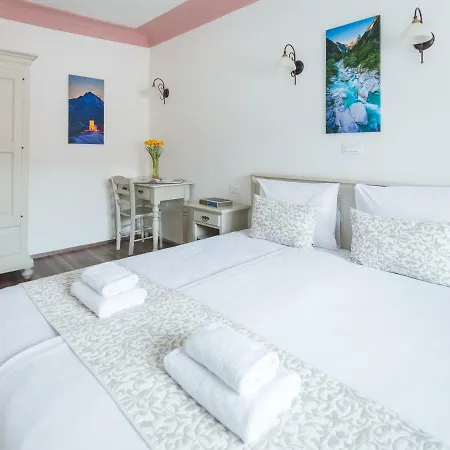 Barbo Palace Apartments And Rooms Lubiana Esterno foto