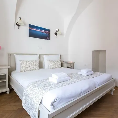 Barbo Palace Apartments And Rooms Lubiana Esterno foto