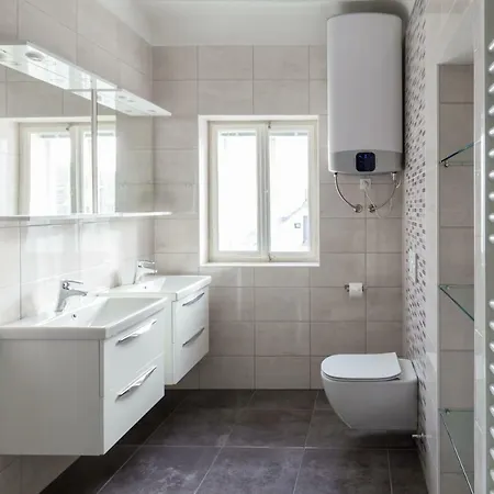 Barbo Palace Apartments And Rooms Lubiana Esterno foto