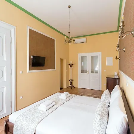 Barbo Palace Apartments And Rooms Lubiana Esterno foto
