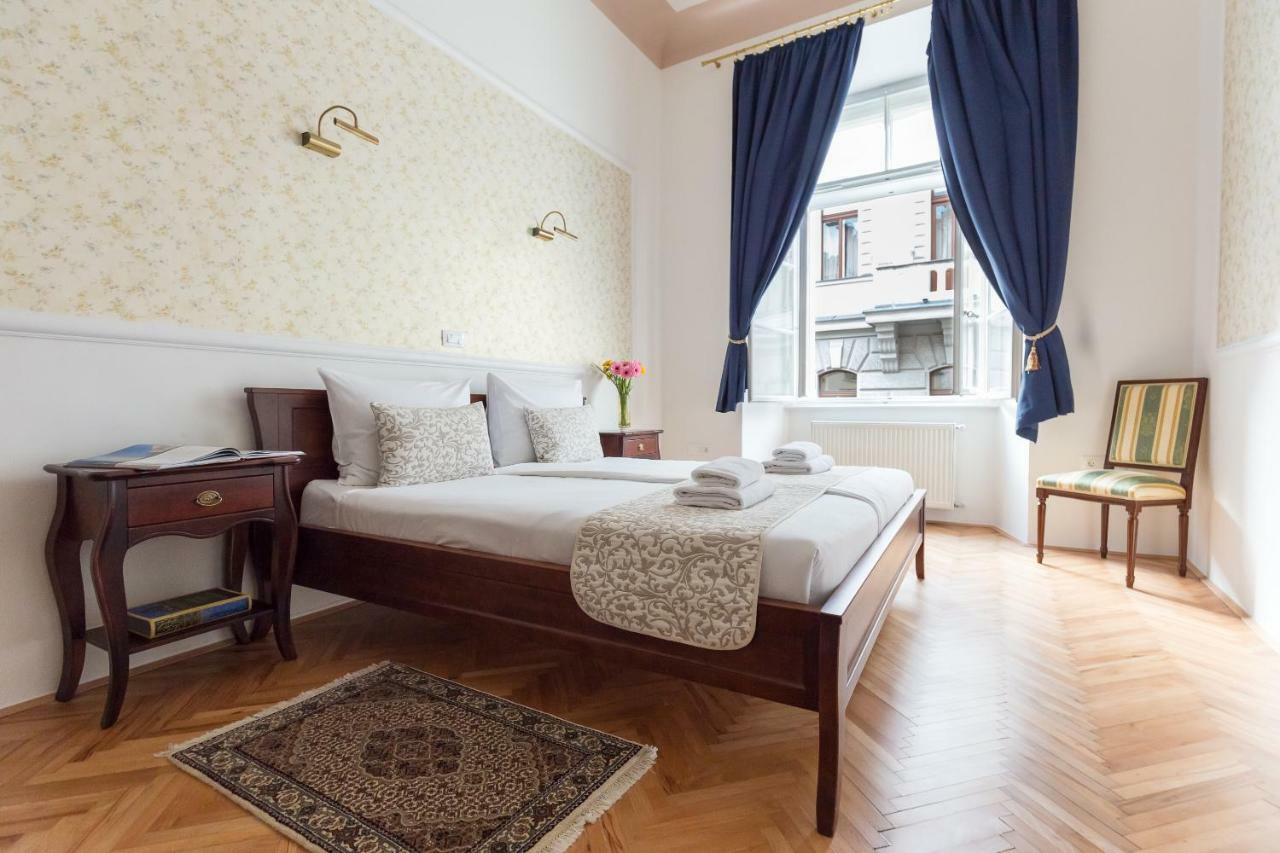 Barbo Palace Apartments&rooms