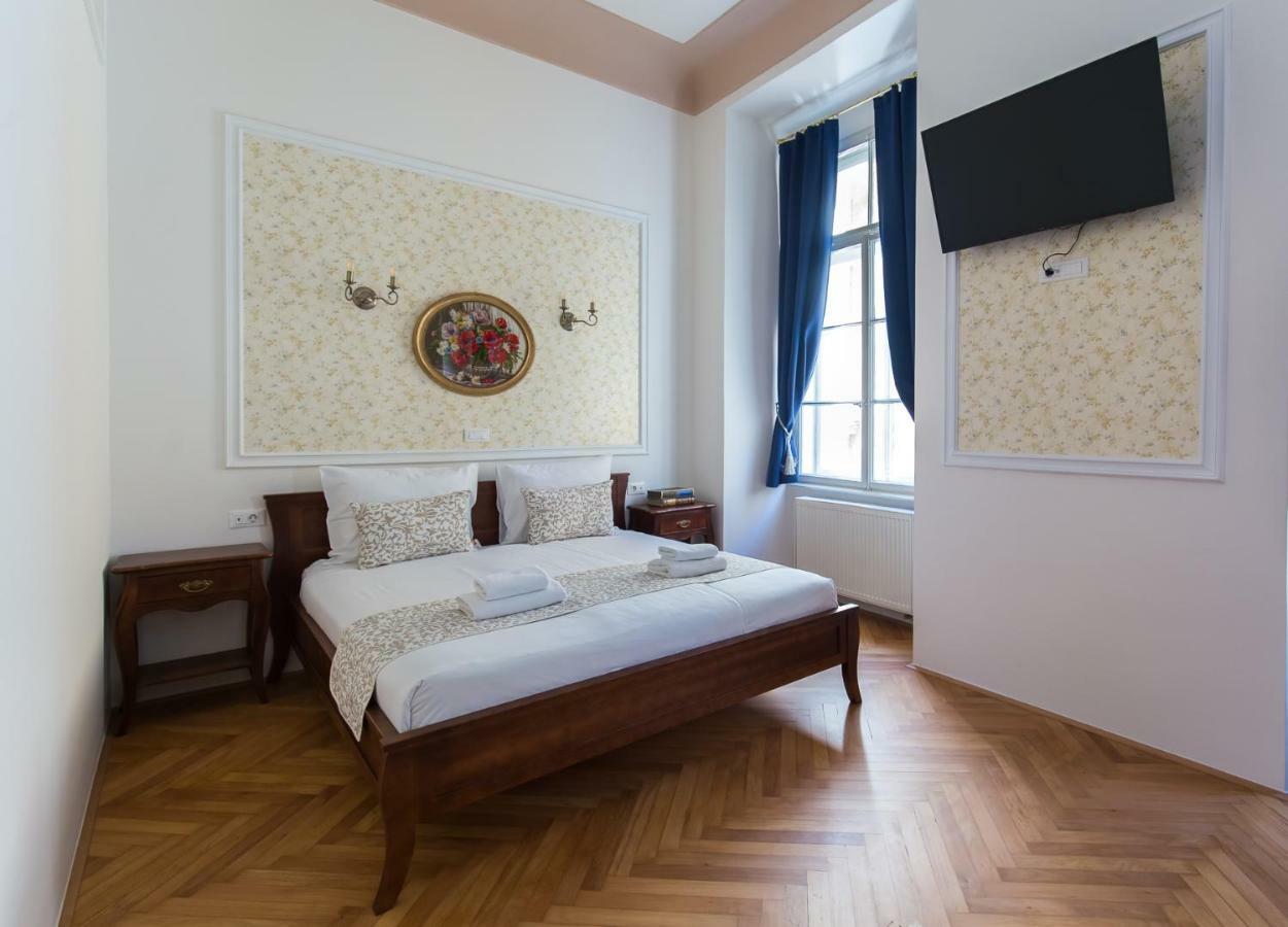 Barbo Palace Apartments&rooms * Lublaň
