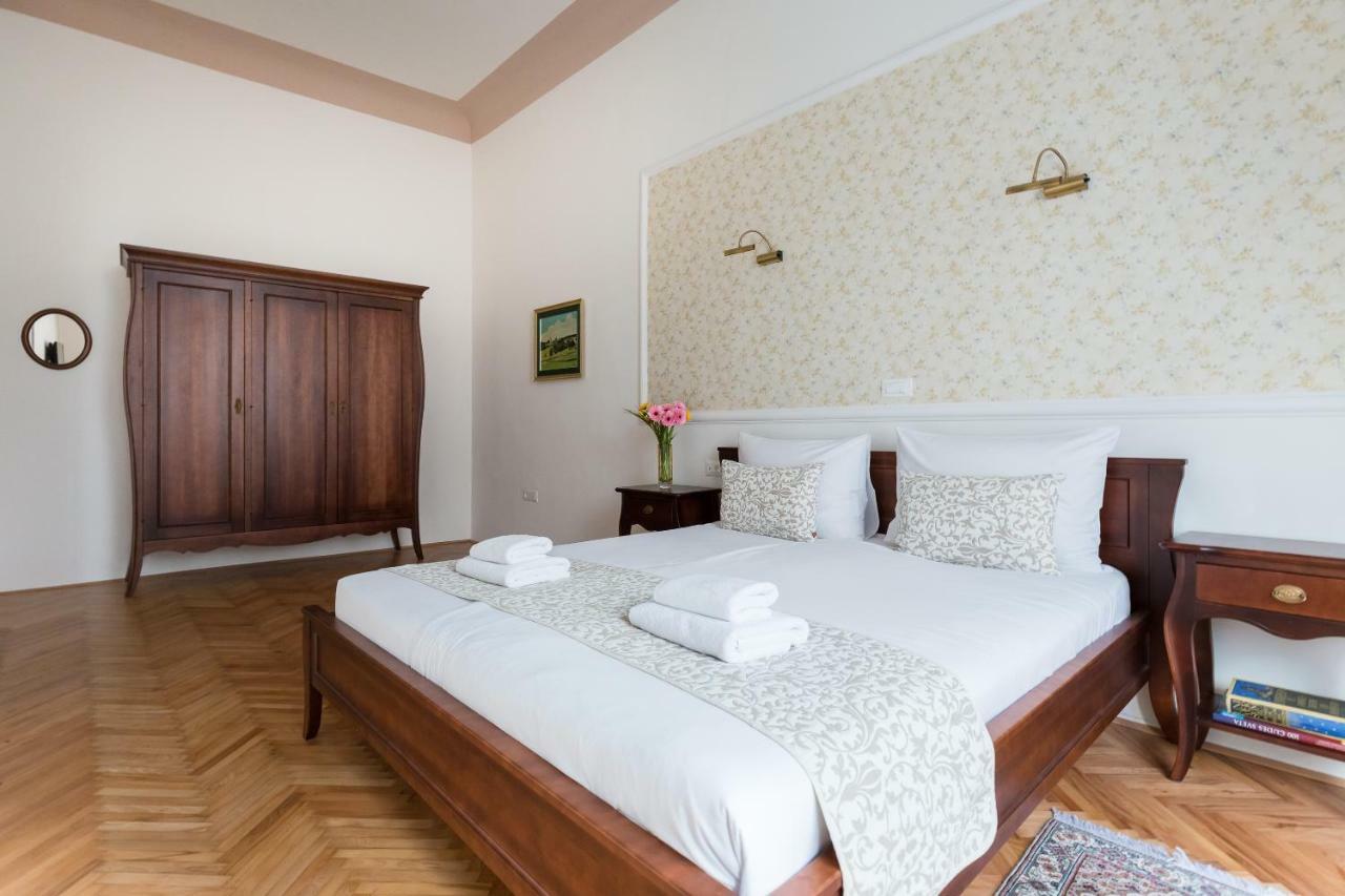 Apartmán Barbo Palace Apartments&rooms *